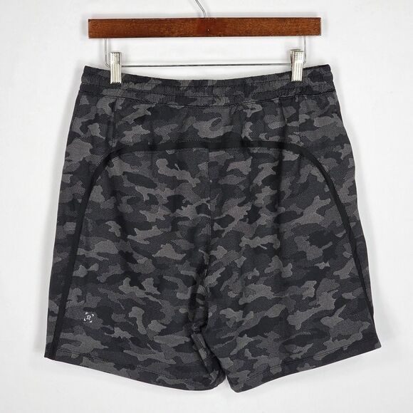Lululemon Size Large Pace Breaker 7" Short Linerless Mesh Camo Black Gray - Picture 2 of 11